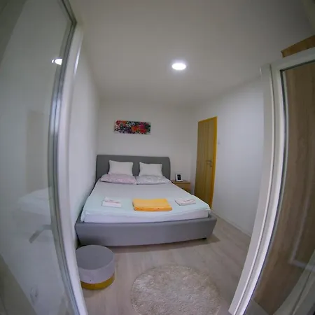Apartment Ukropina *